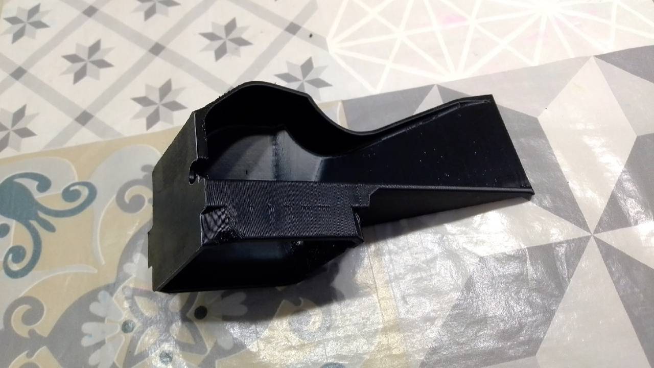 Установка отлива на Ford Fusion/Fiesta5 под жабо