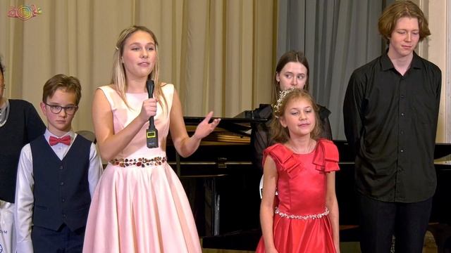 В Новом году Вам желаем добра!