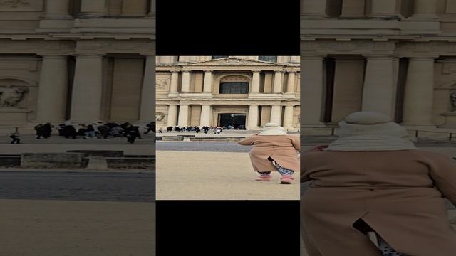 Лариска гуляет по Париже...
