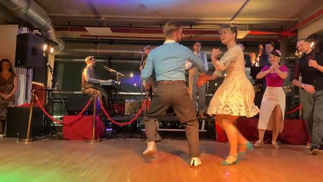 BOOGIE WOOGIE DANCE - Sondre & Tanya