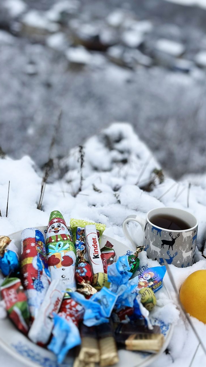 пусть праздник к нам приходит 🎅 с новым годом