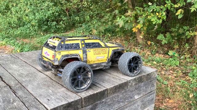Стритуха из Summit? Шоссейные колеса на Traxxas Summit!