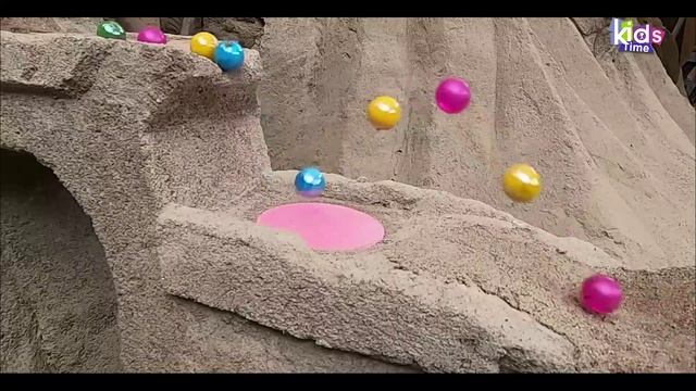 Гонка Marble Run! Путь в огненный ВулканНевероятно красивая трасса с препядствиями для шариков!
