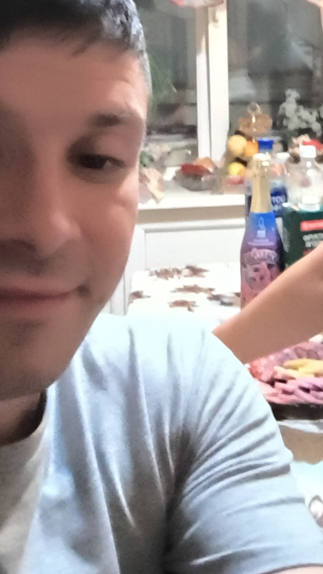 с семьей празднуем новый год