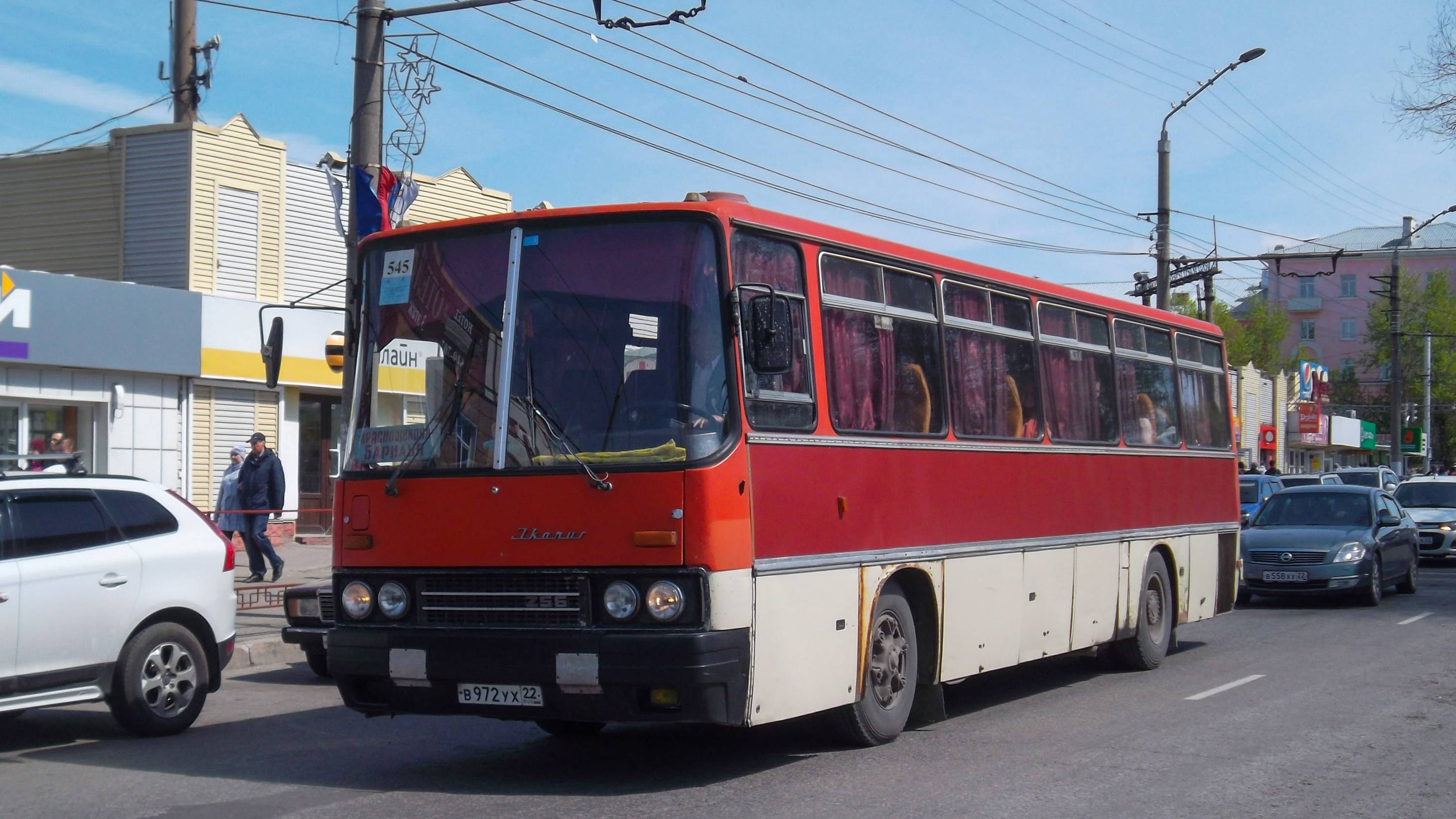 Автобус Икарус (Ikarus 256) (В 972 УХ 22). Звук двигателя+обзор салона.