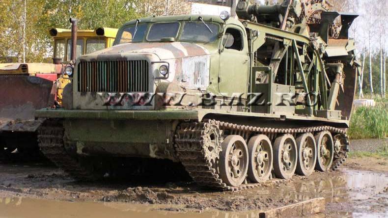 Быстроходная траншейная машина БТМ-3