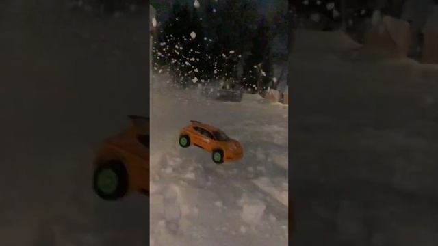 Traxxas rally snow jump!
