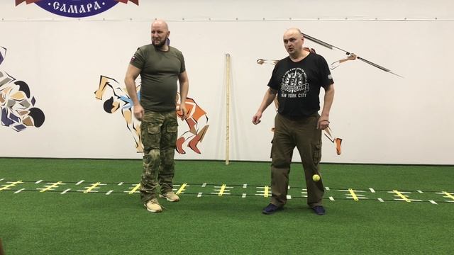 Не наткнуться на врага в себе.