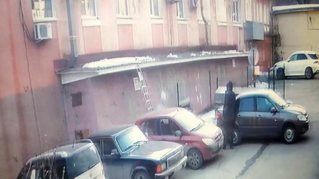 Идёт лавина одна за одной)
