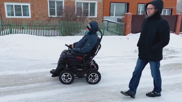 Подарок другу Мишке Caterwil Ultra 4WD