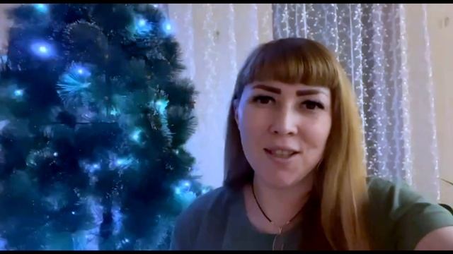С наступающим Новым 2025 годом поздравляют Амбассадоры Сообщества языковых активистов новых медиа