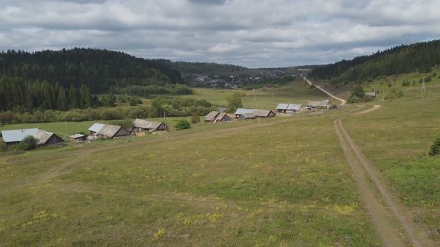 Видео с места, где раньше была деревня Тига