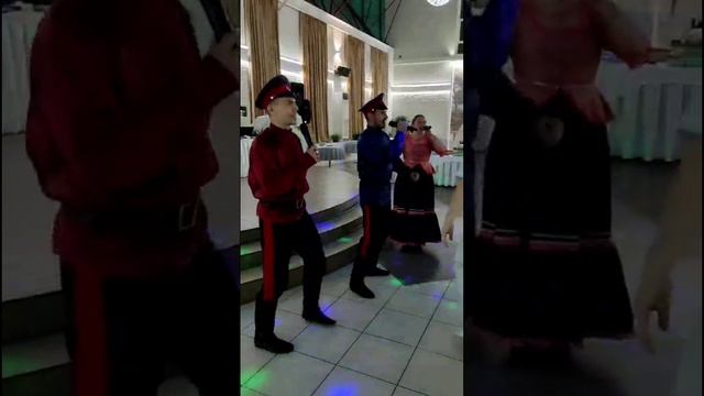 Народный Ансамбль Волгоградских Артистов.mp4