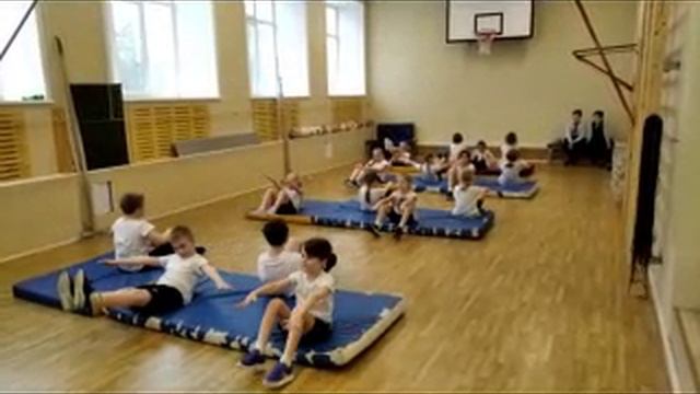 Акробатика  2-3 класс.