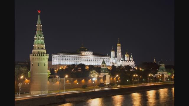 Левин поздравляет С Наступающим Новым Годом