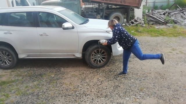 Вот так надо обмывать новое авто😍😍😍