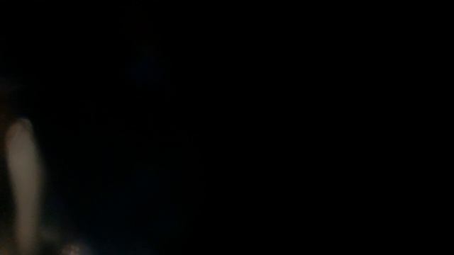 Кидать телефон