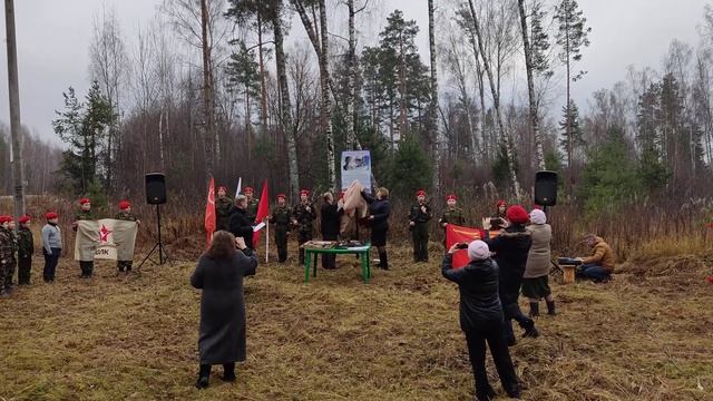 Открытие памятника младшему лейтенанту Тарасевичу В.С.