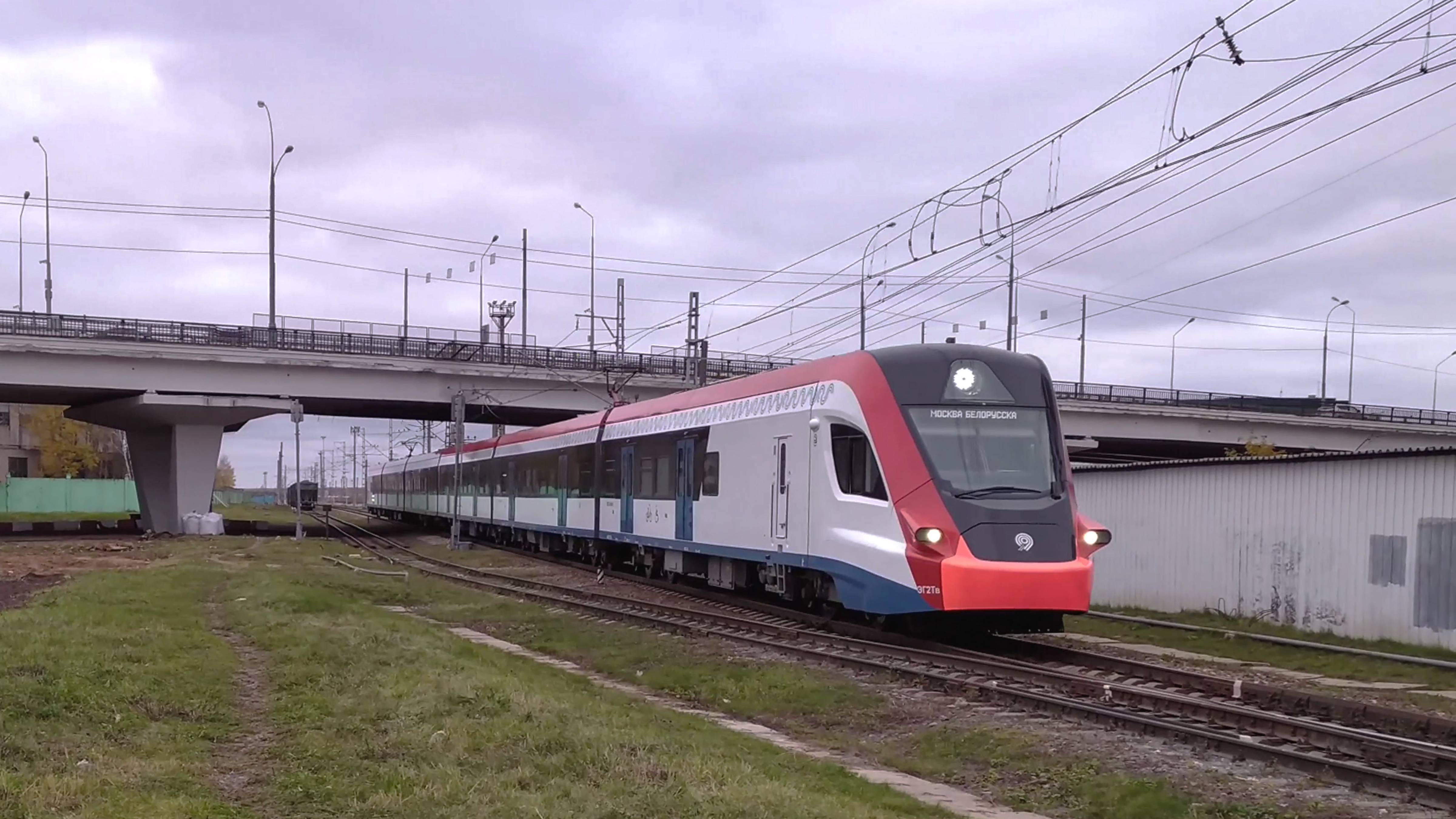 Первое видео в 2025 году! Поезда "Иволга" на ст. Кунцево-2