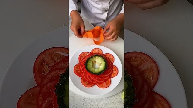 Top Chefs Teach You How to Cut Tomatoes and Arrange Them Beautifully #knife #fruit #topchef