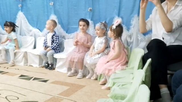 Новогодний утренник у Кати