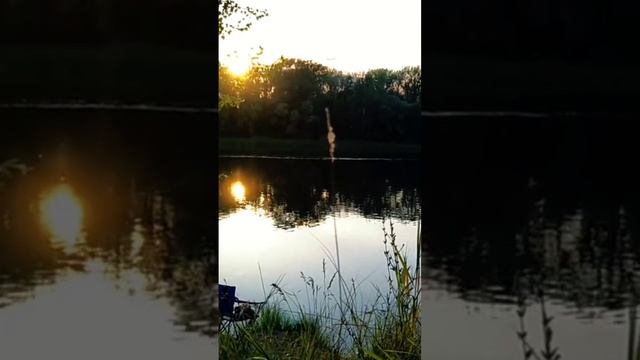 Лето , река , закат