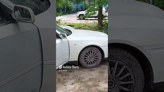 Nissan Cedric.mp4