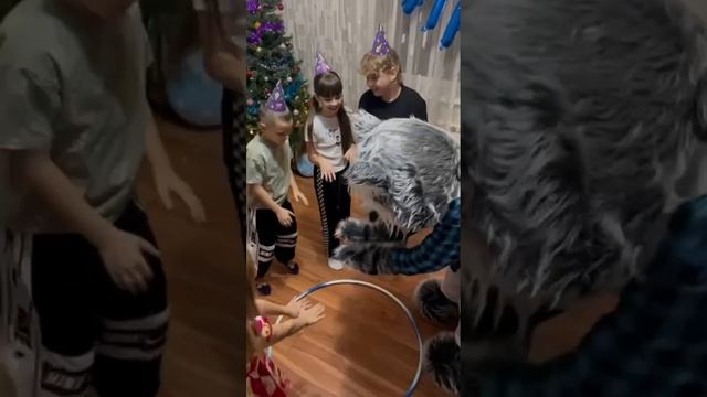 Дети очень любят нашего енотика... с ним весело,задорно...маленький хулиган