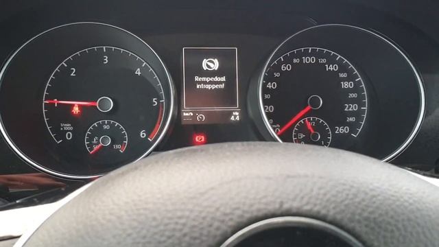 Получаем с аукциона Европы VW Golf Sportsvan 2.0 TDI Automatik Highline.