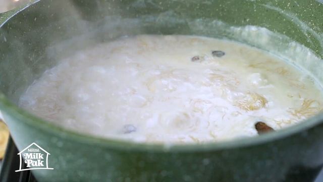 Eid Special Sheer Khurma Recipe: Rich Vermicelli Pudding for a Festive Delight