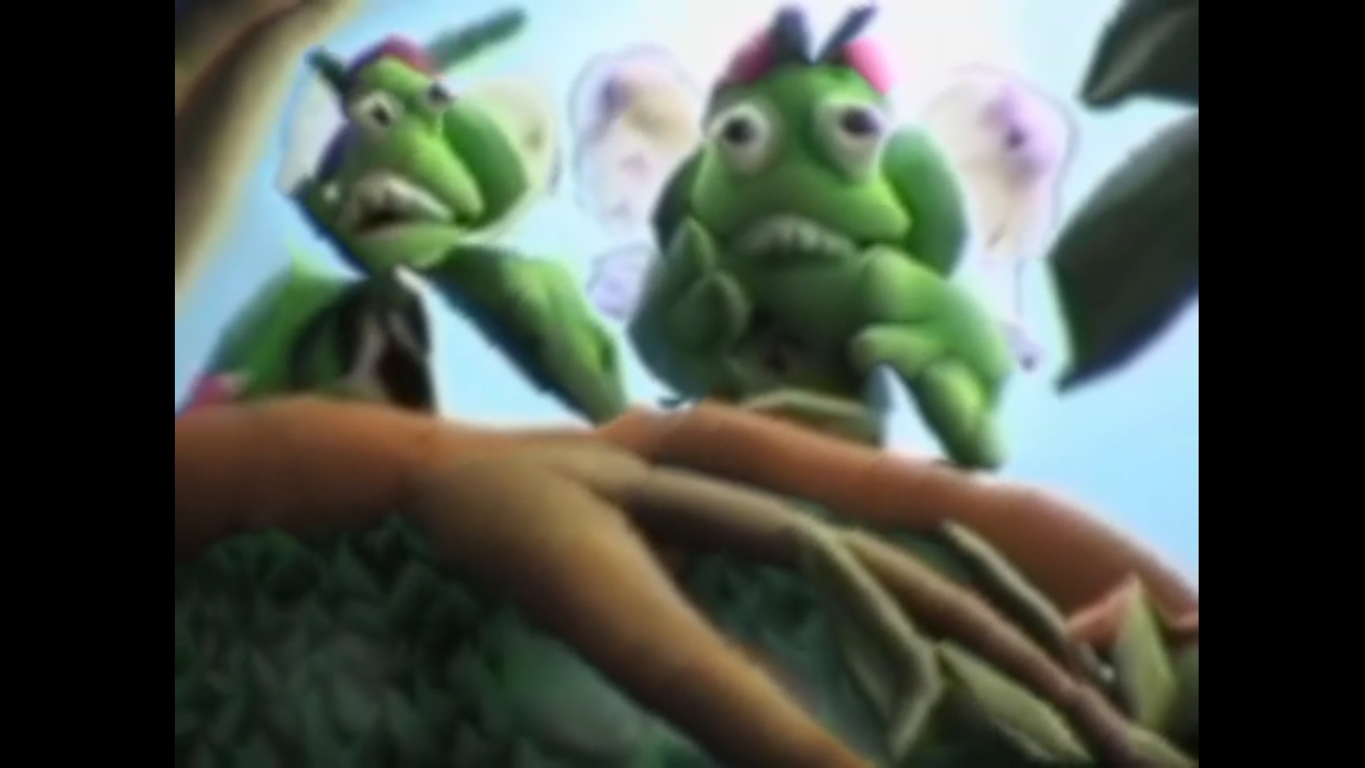 ЖМЫХ: МаЛиШЬнЯ, ИдЫТе ДиЛАйТэ СвАю ПиРиДАчу. А мИ БуДИм ДиЛаТ СвАю