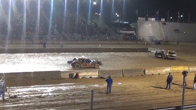 Monroe county fair 2018 Demolition Derby Modified  Heat 3 (9pm show)