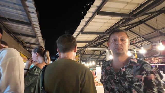 Джомтьен. Ночной рынок еды в ПАТТАЙЕ. Таиланд огромный фуд-корт. Рекомендации по посещению.