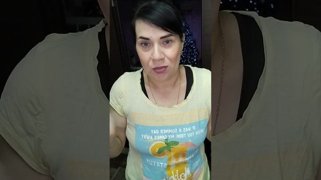 Первый ужин в этом году должен быть вкусным а мне пришлось доедать не вкусные роллы
