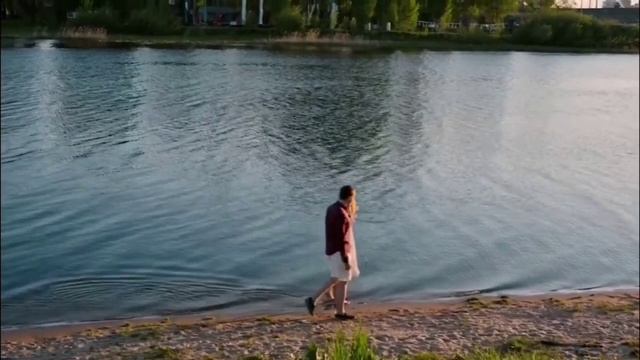 у любви есть хитрый ход - песня на стихи Александра Комиссарова