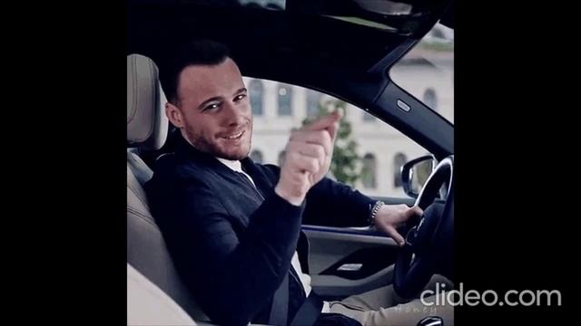 ПОХОДКОЙ ЛЁГКОЙ ТЫ КУДА ТО ИДЁШЬ, И ЗА СОБОЙ МЕНЯ НЕ ЗРИМА ВЕДЁШЬ С ОБЛОЖКИ МОДНОЙ..........