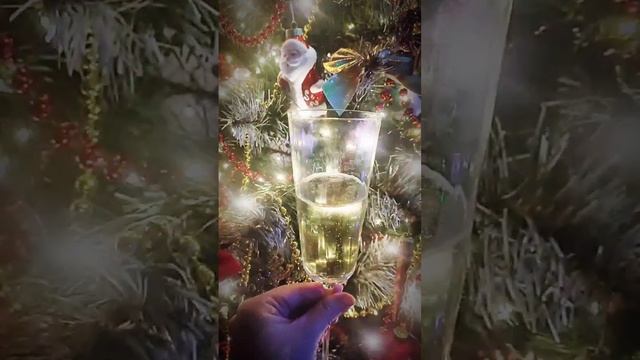 С новым годом 🎄🥂🍾🎉