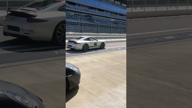 porsche 911.