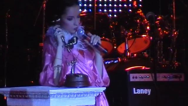 Eva Richie. concert in Russia, 2010. "I live, I love, I sing" 3 part
