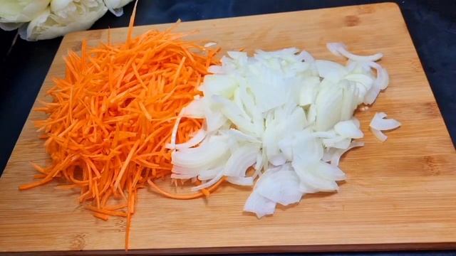 НЕВЕРОЯТНО ВКУСНЫЙ Салат _ВЕНЕЦИЯ_ и _ЭСМЕРАЛЬД_ на праздничный стол! ГОСТИ ПОДРАЛИСЬ за этот САЛАТ
