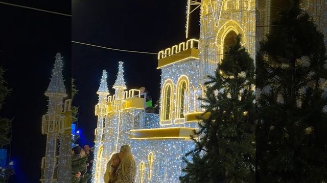 Новогодняя ласточкино гнездо