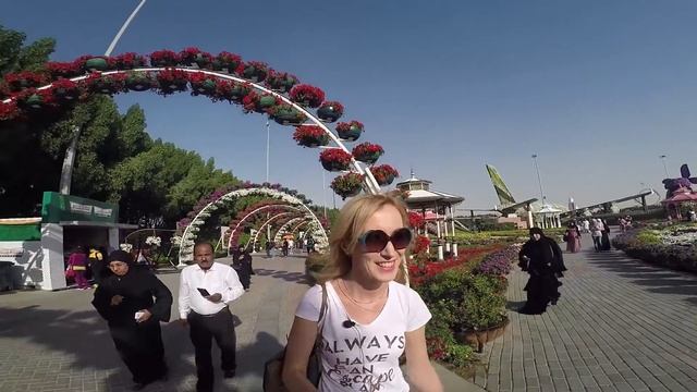 VLOG: Дубай/ Парк цветов Miracle Garden, часть 1/Куда сходить, что посмотреть в Дубае