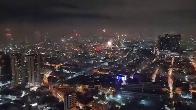 Встреча нового 2025 года в Маниле, Филиппины.