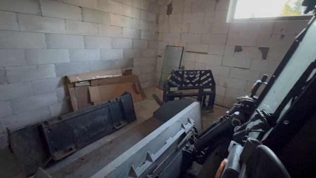 Гаражик для трактора