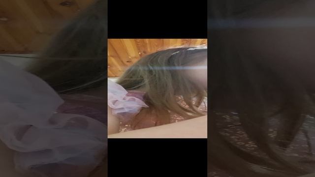 распаковки подарка с нового года. подарков.