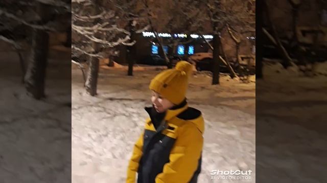 С Новым годом! Салют.