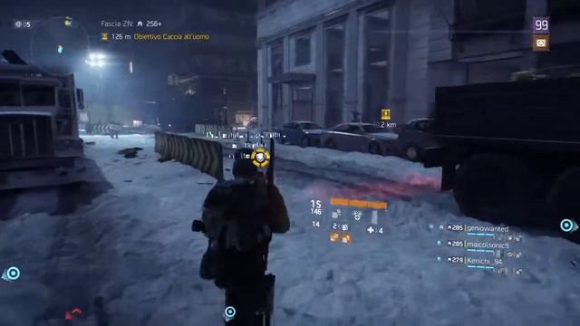Manhunt 4 vs server ! Build Striker 9000 stamina