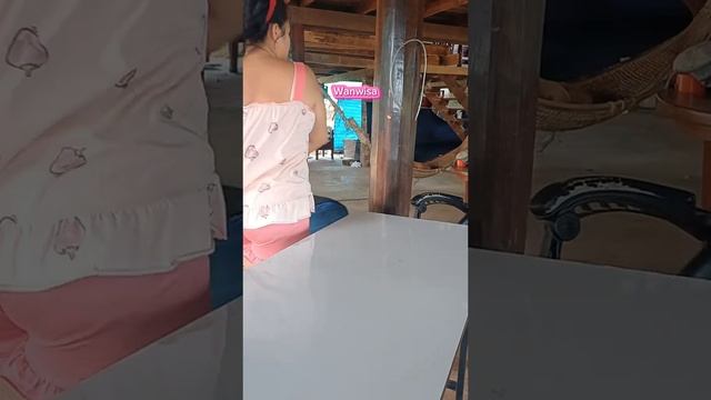 1000004957.mp4