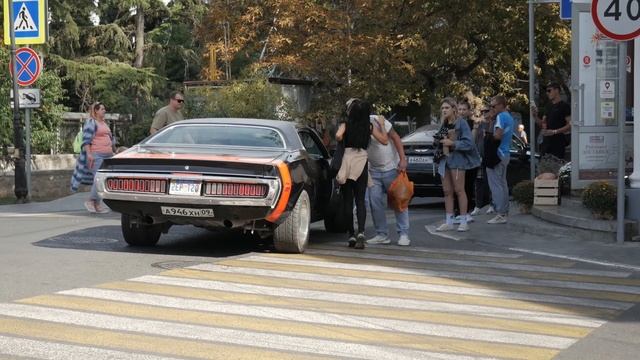 ретро авто Dodge Charger