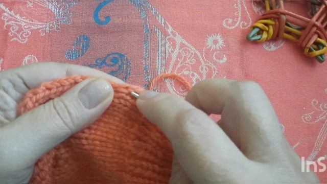 Набор петель для рукава по лицевым петлям.